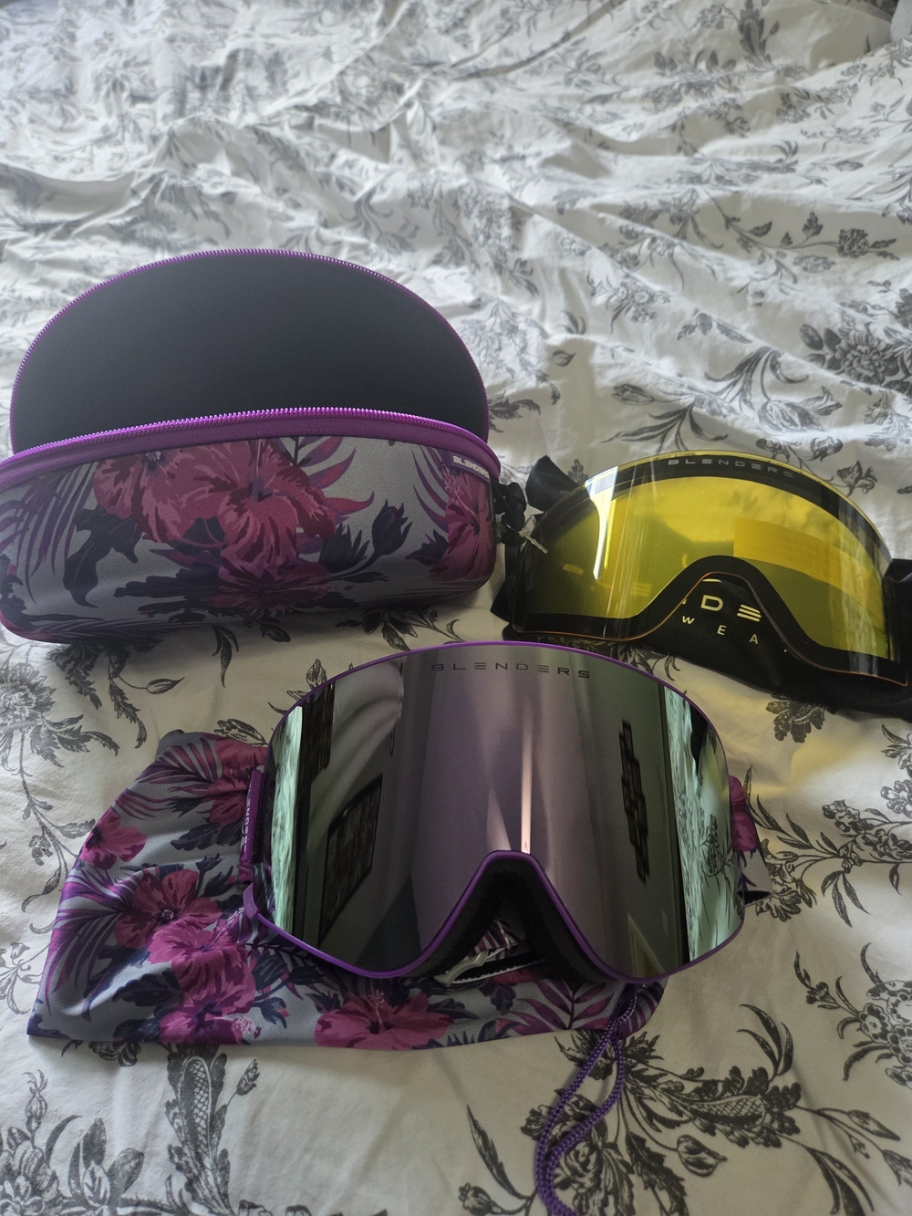 Blenders Purple Floral Ski Goggles with Case Brand New With Tags